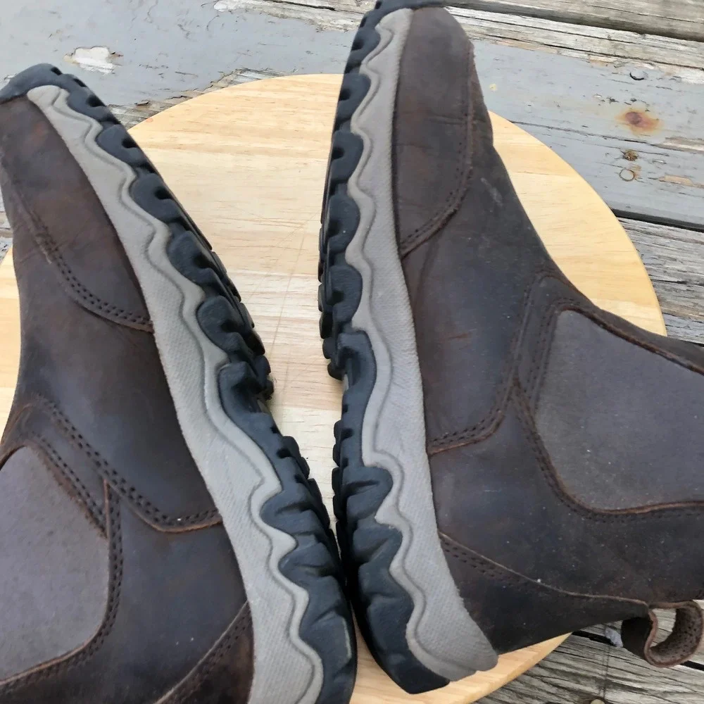 Duluth Trading Co Wild Boar Leather Pull On Hiking Boots Mens 9 M Brown Chelsea
